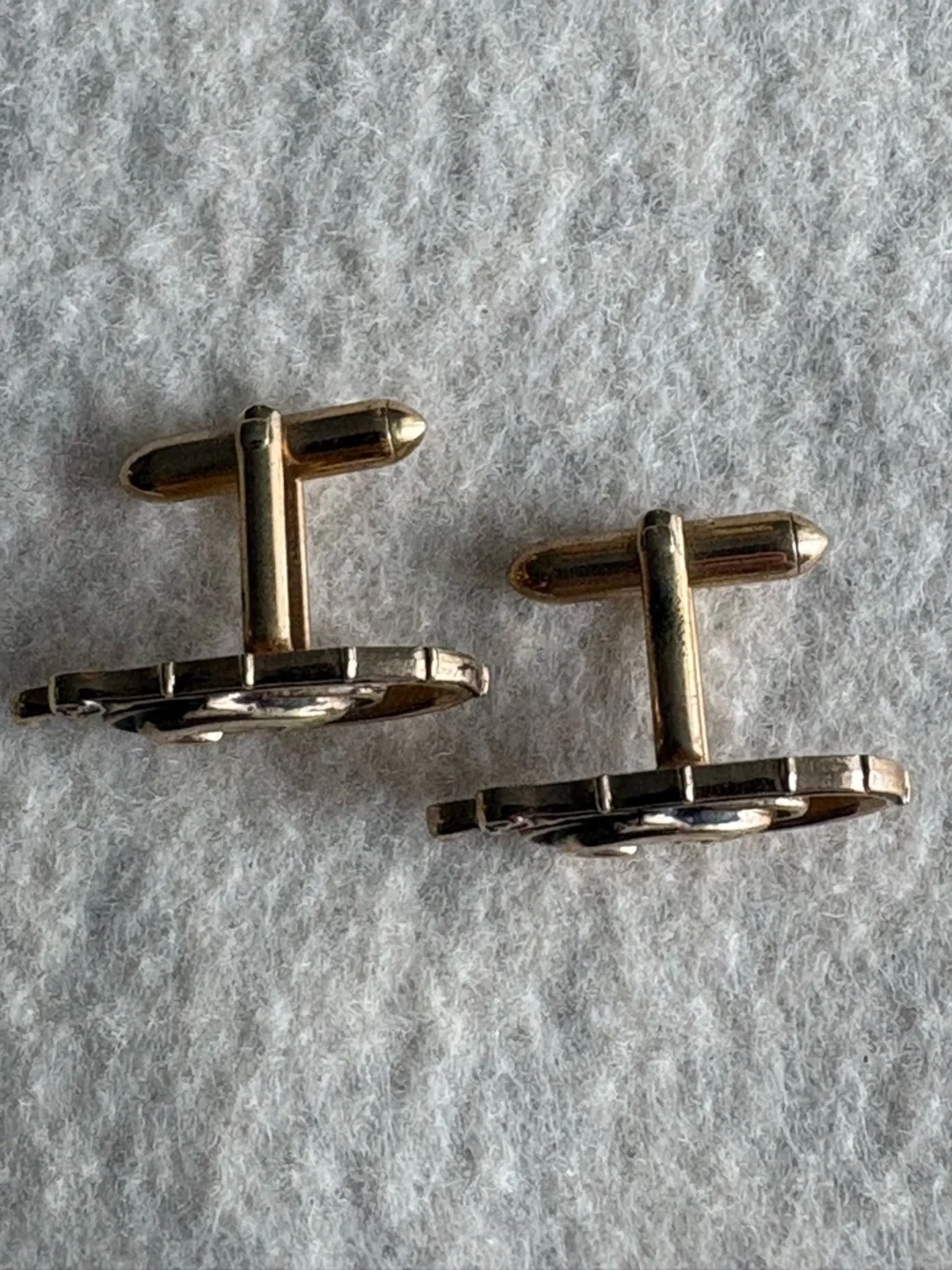Vintage SWANK Gold Tone Men’s Oval Cufflinks Fish Rod and Reel Gorpcore Nature